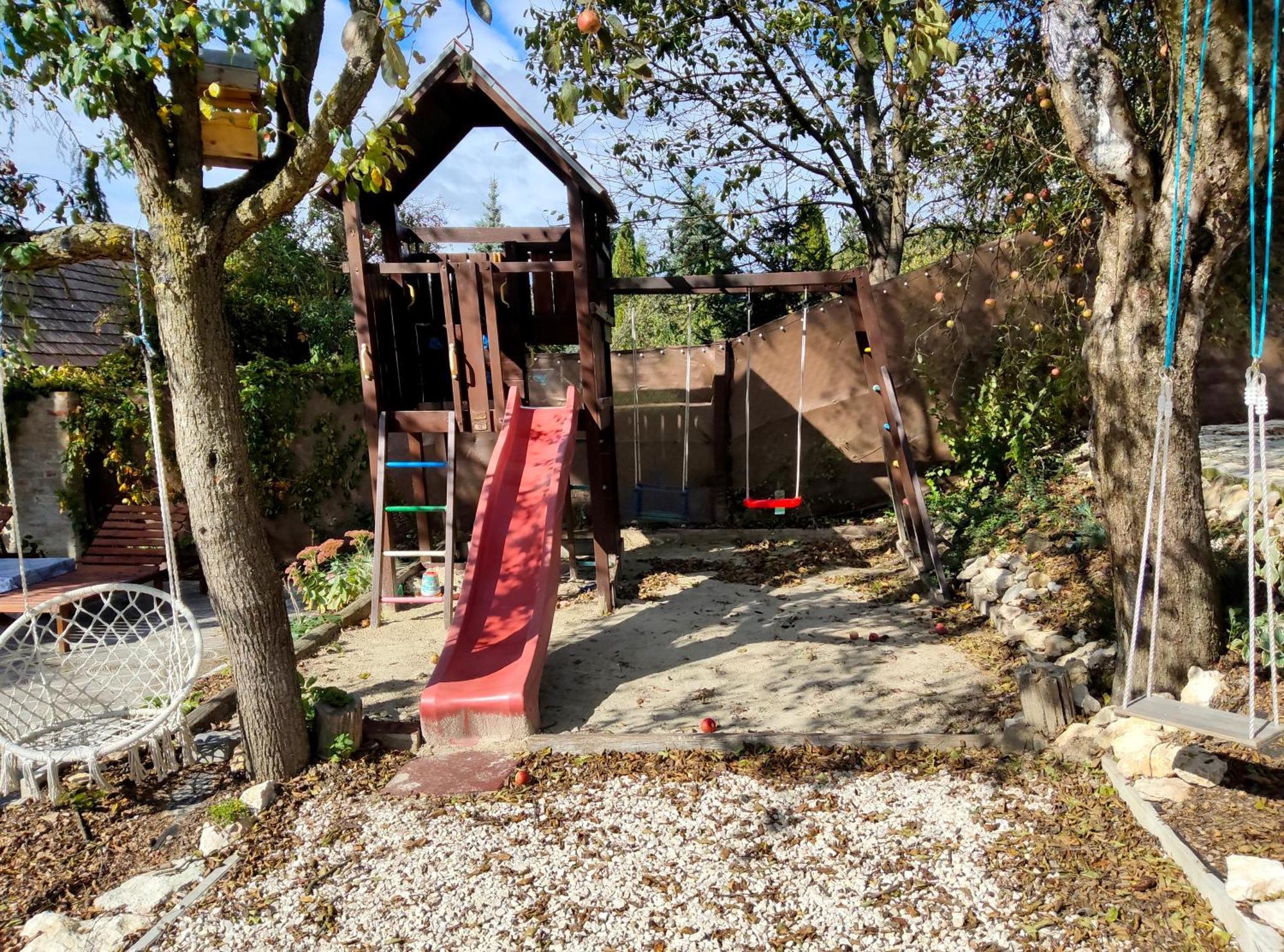 Borostyankut Wellness Home Bakonybel Ngoại thất bức ảnh